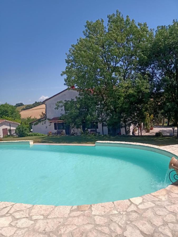 מונטמראנו Agriturismo La Locandiera מראה חיצוני תמונה