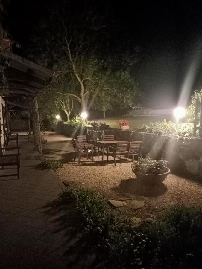 מונטמראנו Agriturismo La Locandiera מראה חיצוני תמונה