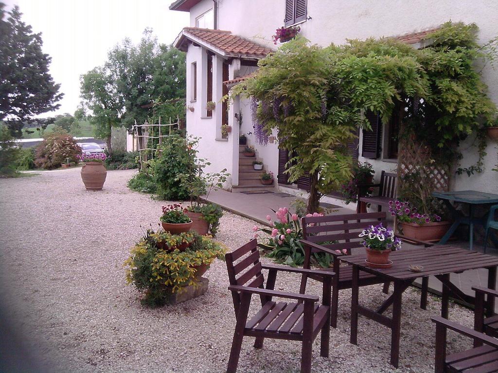 מונטמראנו Agriturismo La Locandiera מראה חיצוני תמונה