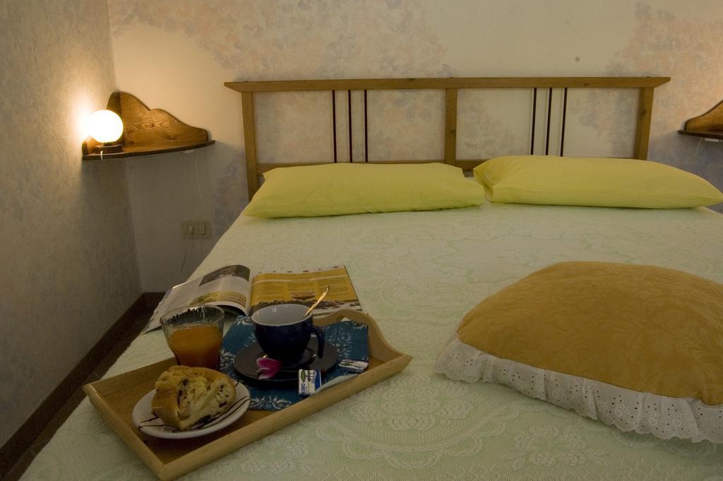 מונטמראנו Agriturismo La Locandiera מראה חיצוני תמונה